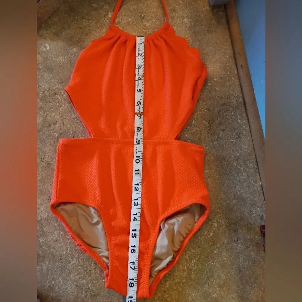 Old Navy One Piece Swimsuit Scalloped Edge Ties at Neck
